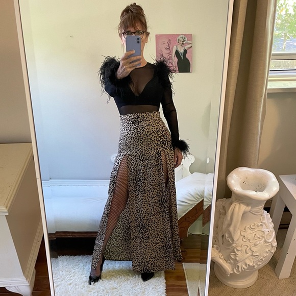 MINKPINK Dresses & Skirts - BLACK BROWN LEOPARD PRINT MAXI SKIRT BIGH WAIST ZIPPER DOUBLE SLIT FRONT PANEL